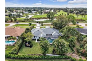 1803 Imperial Golf Co Boulevard, Naples, FL 34110 - MLS#226002980