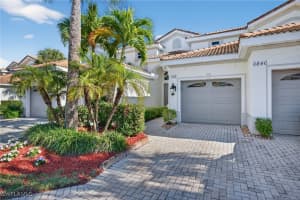 6846 Sterling Greens Dr 104, Naples