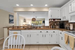 5250 Fox Hollow Drive, Naples, FL 34104 - MLS#226003012