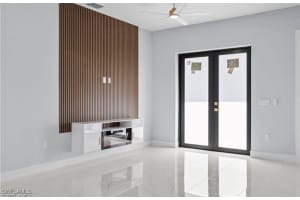 328 Larose Avenue, Lehigh Acres, FL 33974 - MLS#226003039