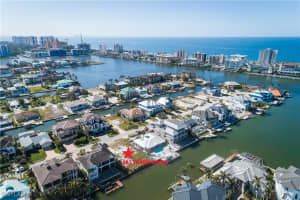 387 Trade Winds Avenue, Naples, FL 34108 - MLS#226003072