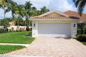 4194 Saint George Lane, Naples, FL 34119 - MLS#226003105