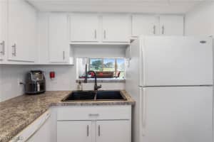 1624 Pine Valley Drive, Fort Myers, FL 33907 - MLS#226003129