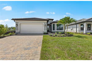 2072 Freemont Way, Naples