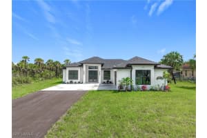 2707 36th Ave Se, Naples