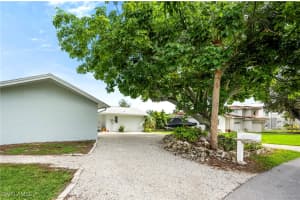 2271 Harbor Road, Naples, FL 34104 - MLS#226003174