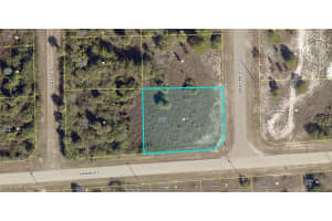 658 Valley Avenue, Lehigh Acres, FL 33974 - MLS#226003198