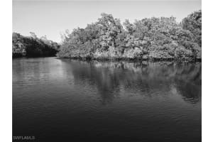 1551 Bembury Drive, Naples, FL 34102 - MLS#226003204