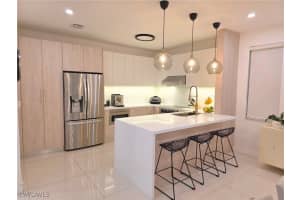 10820 NW 85th Ter, Miami, FL 33178-1545 - MLS#226003253