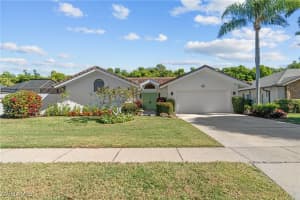 2419 Pine Woods Circle, Naples, FL 34105 - MLS#226003256