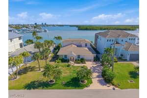 141 Pago Pago Drive, Naples, FL 34113 - MLS#226003277