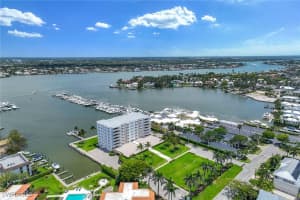 1325 7th Street, Naples, FL 34102 - MLS#226003285