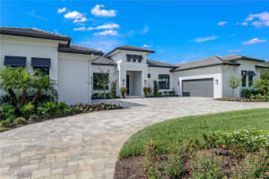 12 Banyan Road, Naples, FL 34108 - MLS#226003343