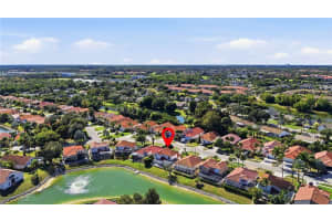 196 Sabal Lake Dr, Naples