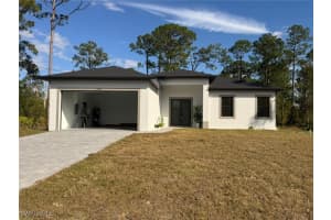 920 Palmetto Ave, Lehigh Acres