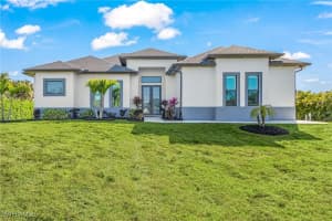 3338 22nd Ave Ne, Naples