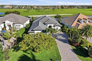 16341 Corsica Way, Naples, FL 34110 - MLS#226003374