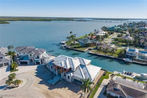 975 Sundrop Ct, Marco Island