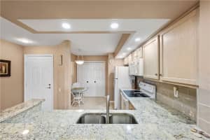 28064 Cavendish Court, Bonita Springs, FL 34135 - MLS#226003447