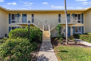 378 Palm Drive, Naples, FL 34112 - MLS#226003451