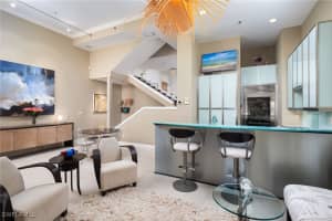 450 10th Ave S, Naples