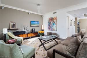 450 10th Avenue, Naples, FL 34102 - MLS#226003495