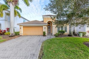 1674 Serrano Cir, Naples
