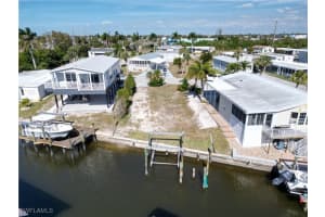 11391 Azalea Lane, Fort Myers Beach, FL 33931 - MLS#226003535