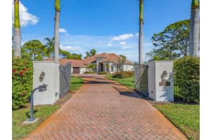 506 Ridge Drive, Naples, FL 34108 - MLS#226003548