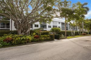 72 7th Street, Naples, FL 34102 - MLS#226003580