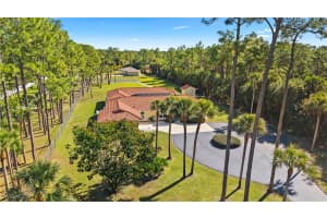 1580 16th St Ne, Naples