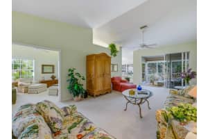 5640 Sandlewood Court, Naples, FL 34110 - MLS#226003633