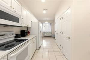 4843 Hampshire Court, Naples, FL 34112 - MLS#226003636