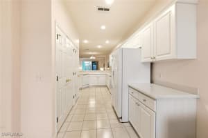 4843 Hampshire Court, Naples, FL 34112 - MLS#226003636