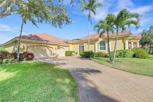 435 Terracina Way, Naples, FL 34119 - MLS#226003669