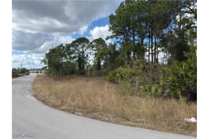 822 Appleton Avenue, Lehigh Acres, FL 33974 - MLS#226003738