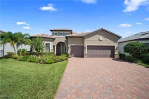 9774 Everglades Drive, Naples, FL 34120 - MLS#226003741