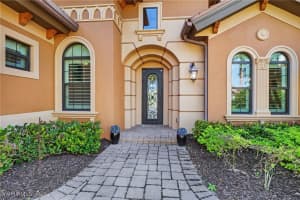 7352 Lantana Way, Naples, FL 34119 - MLS#226003848