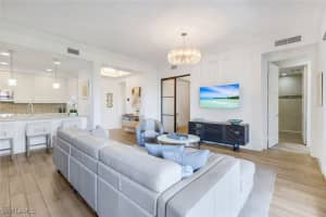 1035 3rd Avenue, Naples, FL 34102 - MLS#226003852