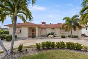 854 Barfield Drive, Marco Island, FL 34145 Sold 04/01/26