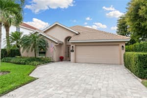 6737 Autumn Woods Boulevard, Naples, FL 34109 - MLS#226003885
