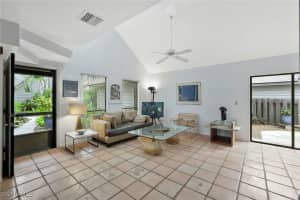 1329 Solana Road, Naples, FL 34103 - MLS#226003890