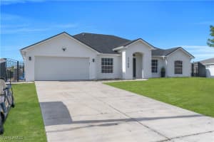 1140 19th Place, Cape Coral, FL 33993 - MLS#226003896