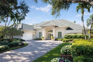6975 Greentree Dr, Naples