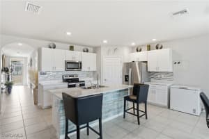 4121 68th Avenue, Naples, FL 34120 - MLS#226003924