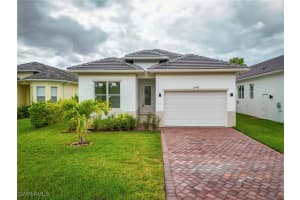 2548 Linda Drive, Naples, FL 34112 - MLS#226003930