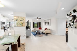 15 Bennington Drive, Naples, FL 34104 - MLS#226004028