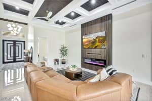 2546 4th Street, Naples, FL 34120 - MLS#226004083