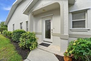 1827 Crown Pointe Boulevard, Naples, FL 34112 - MLS#226004094