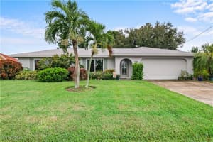 2230 Se 27th Ter, Cape Coral